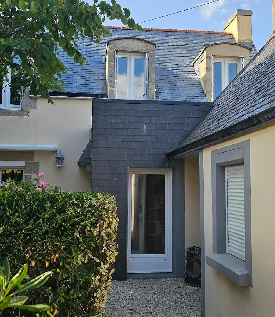 La Maison De Pecheur Typique Au Guilvinec - A 100 M De La Mer - Tout A Pied, Plage, Port, Commerces- Wifi Inclus - Linge De Lit Inclus - Jardin Clos - En Option , Menage Et Serviettes 펜션